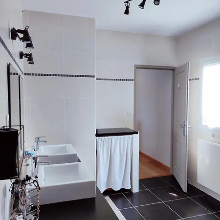 Holiday home Belle Maison A 15 Minutes De La Rochelle Bourgneuf